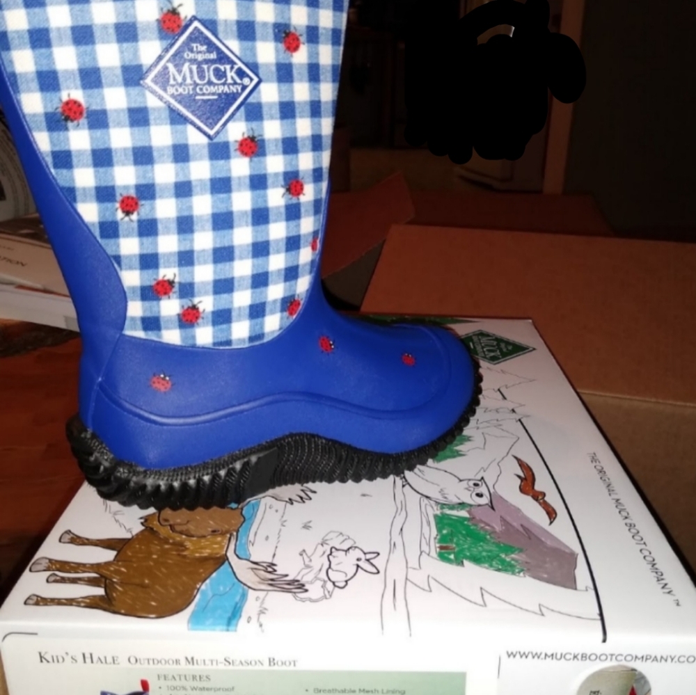 New muck boot lady bug size 13
